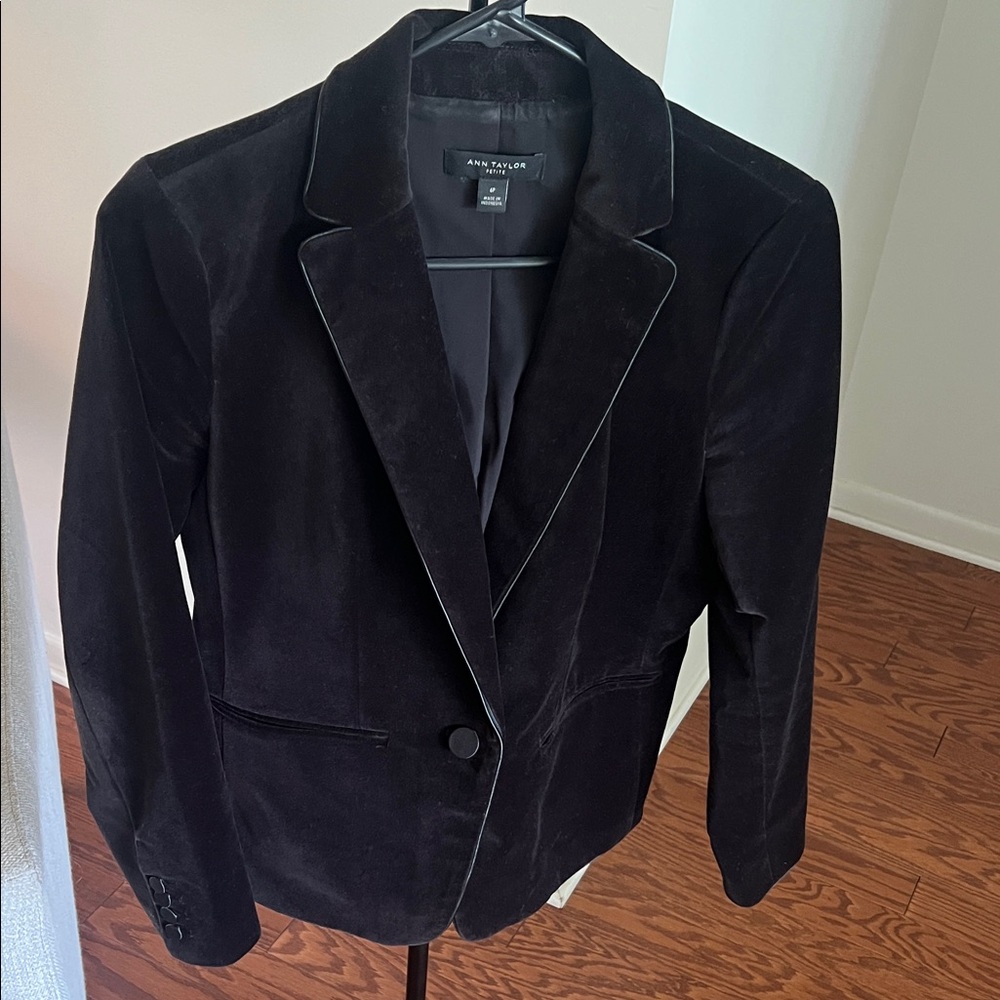 Ann Taylor Women's Elegant Black Velvet Blazer